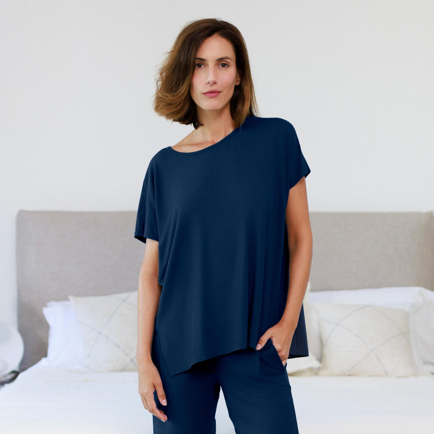 T-Shirt in lockerer Passform || Midnight blue