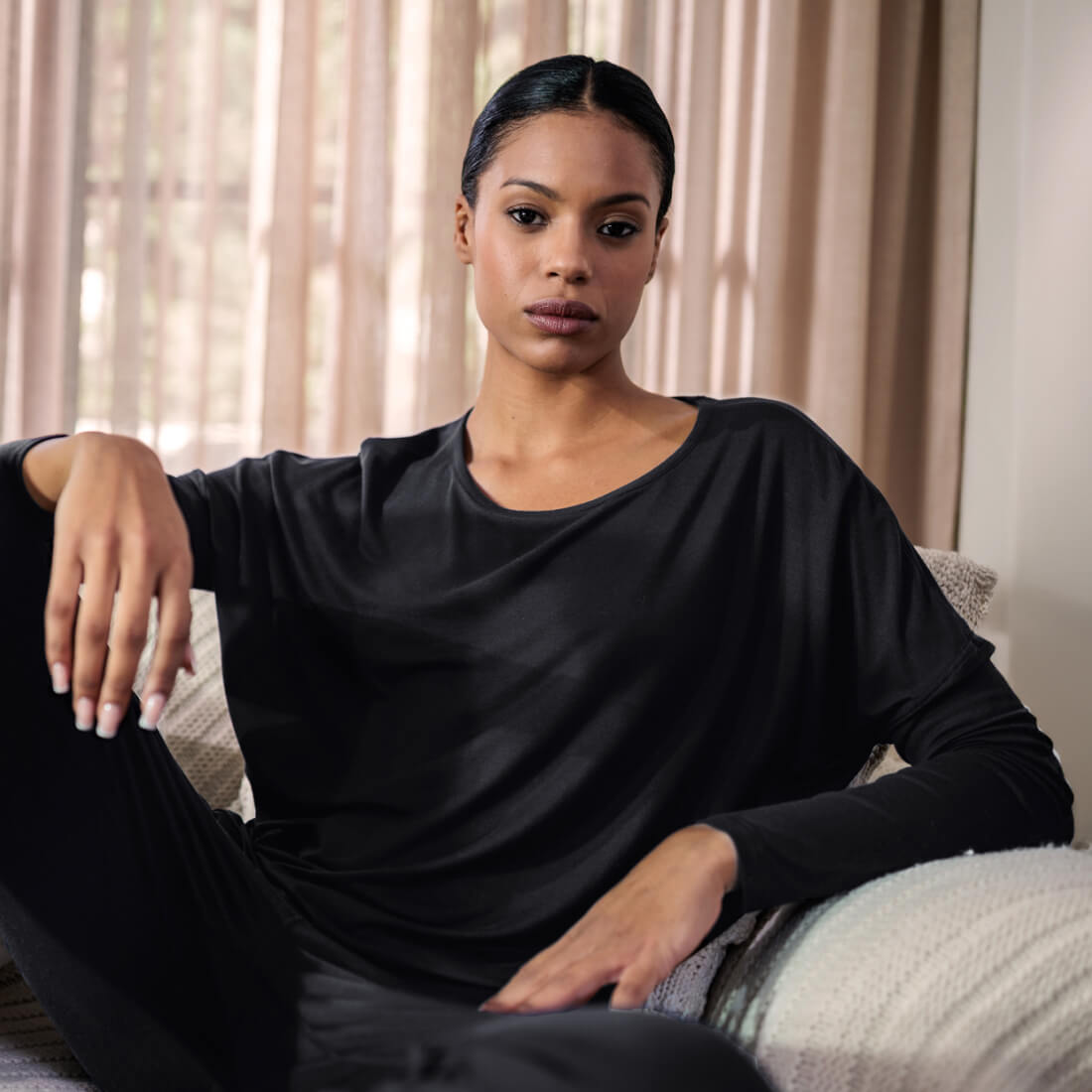 Atmungsaktives Pyjama-Top für Damen || Black