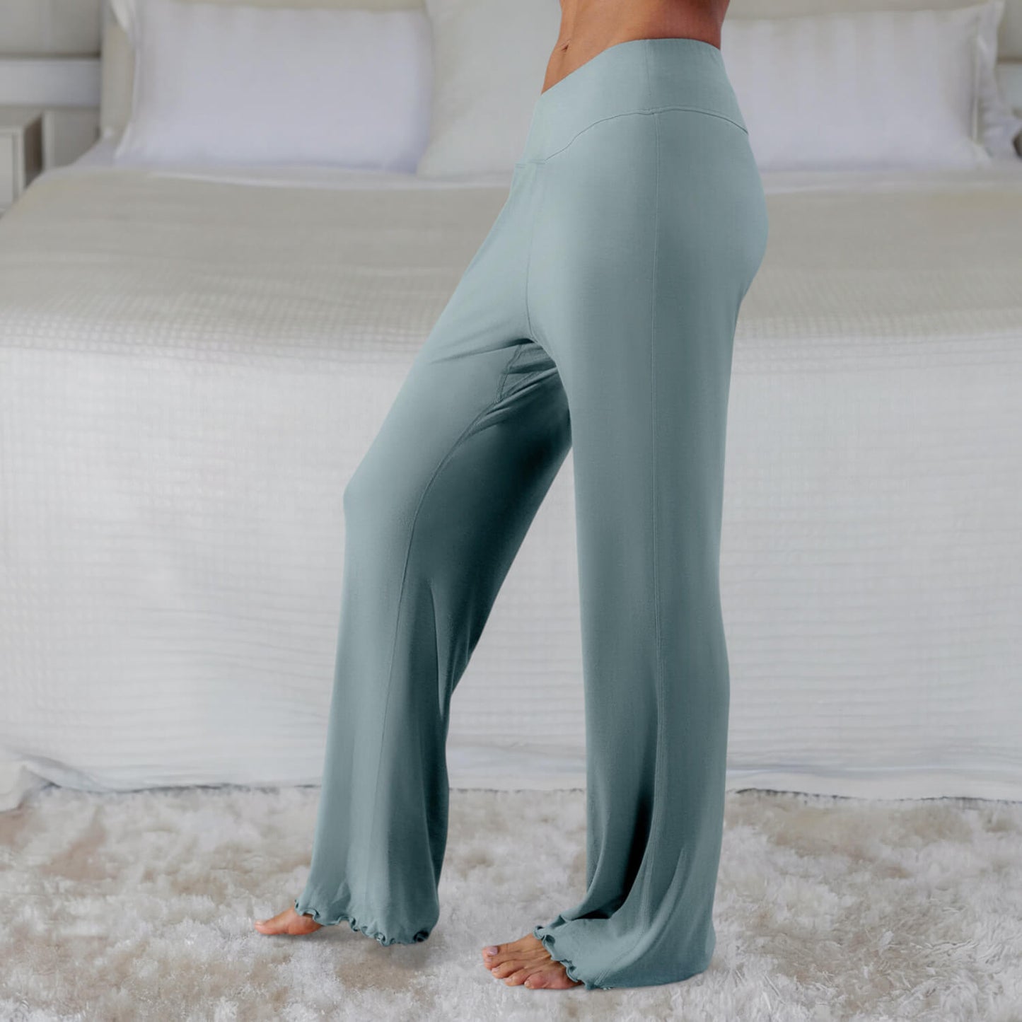 Nachtwäsche für Damen zur Hauterneuerung || Frosted sage