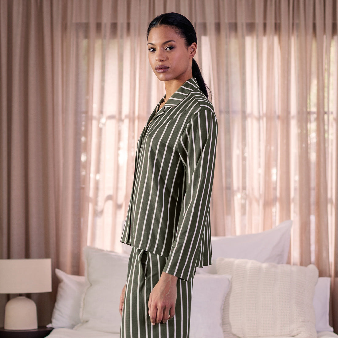 Kuhlendes Pyjamatop Damen || Classic stripes