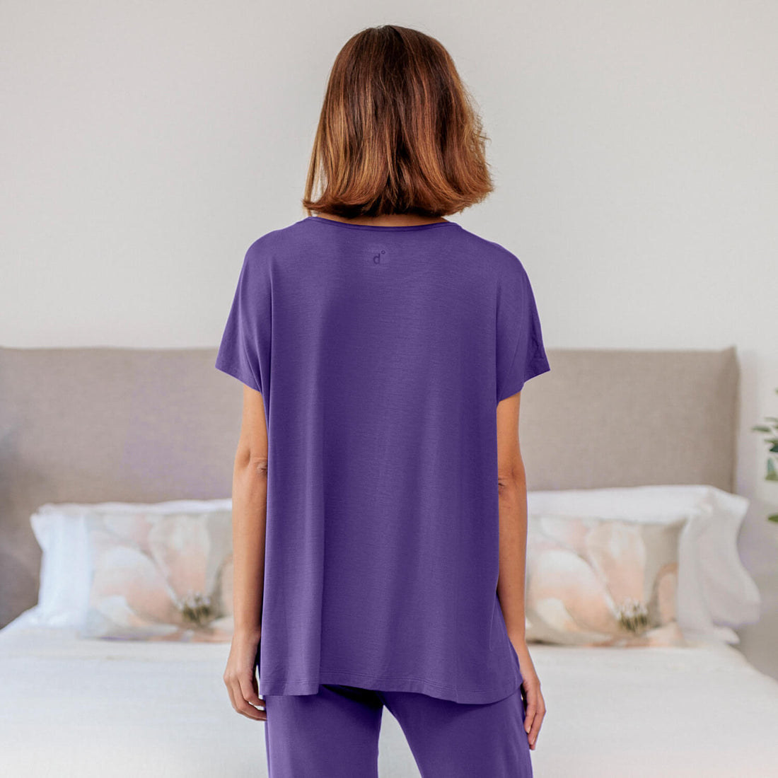 T-Shirt in lockerer Passform || Deep purple