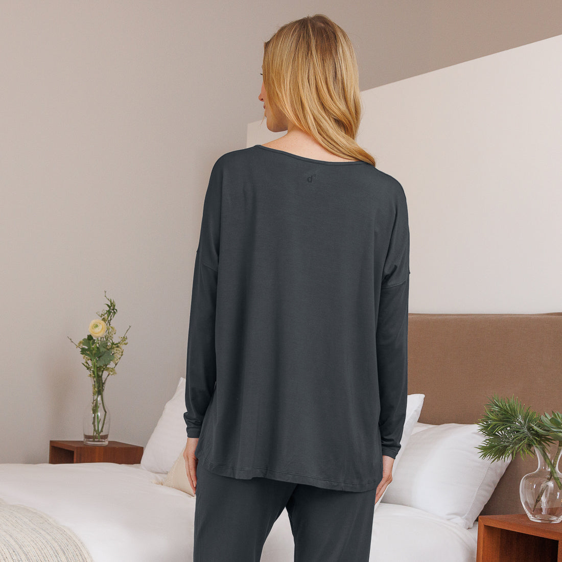 Atmungsaktives Pyjama-Top für Damen || Deep grey 